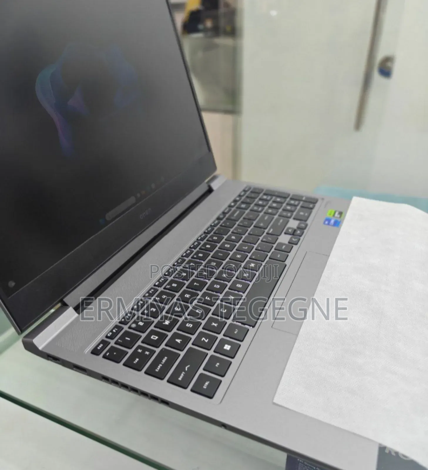 New Laptop HP OmniBook 7 14" 16GB Intel Core I7 SSD 512GB