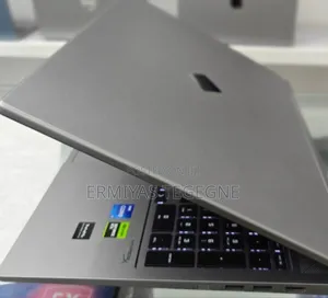 New Laptop HP OmniBook 7 14" 16GB Intel Core I7 SSD 512GB