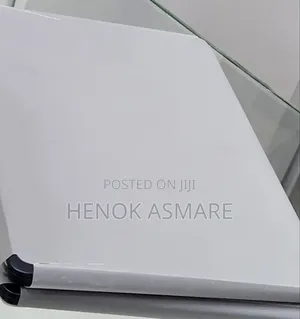 New Laptop Apple MacBook Air 16GB Apple M4 SSD 256GB