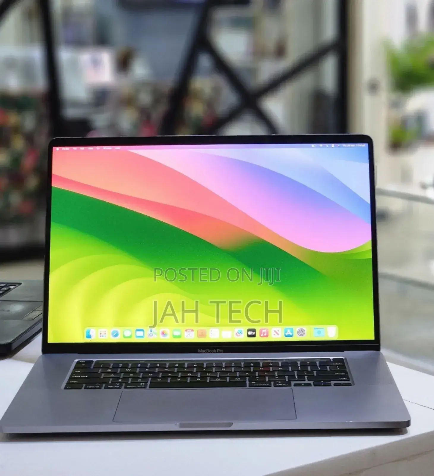 New Laptop Apple MacBook Pro 2019 32GB Intel Core I9 SSD 2T