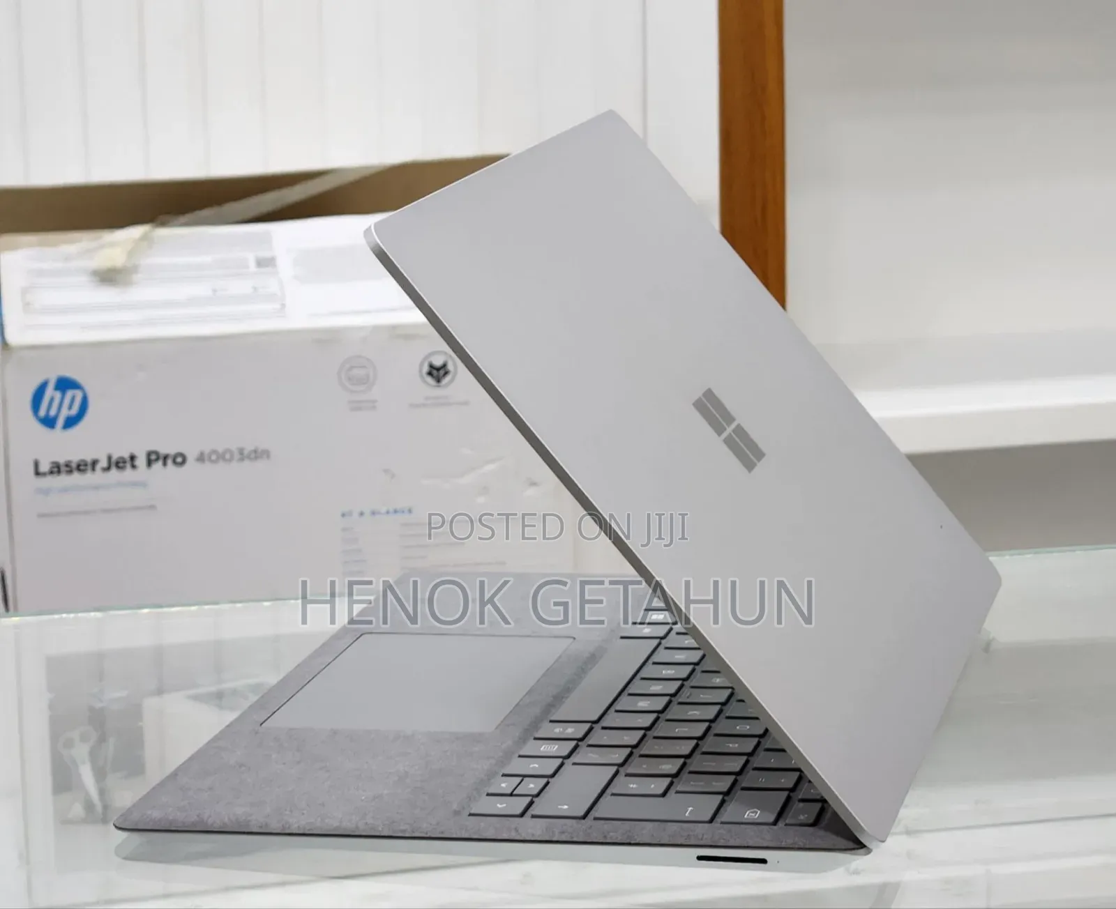 New Laptop Microsoft Surface 16GB Intel Core I7 SSD 256GB
