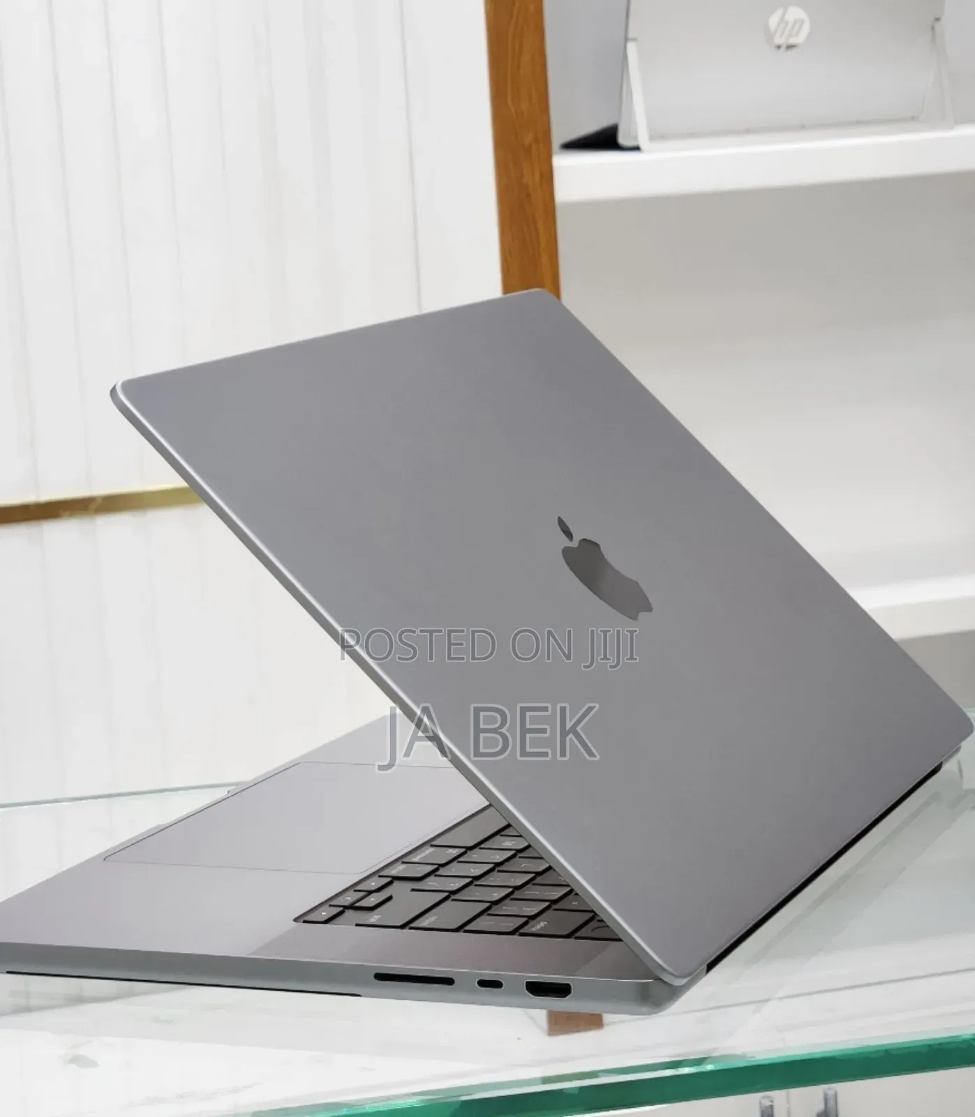 New Laptop Apple MacBook Pro 2019 32GB Intel Core I9 SSD 2T