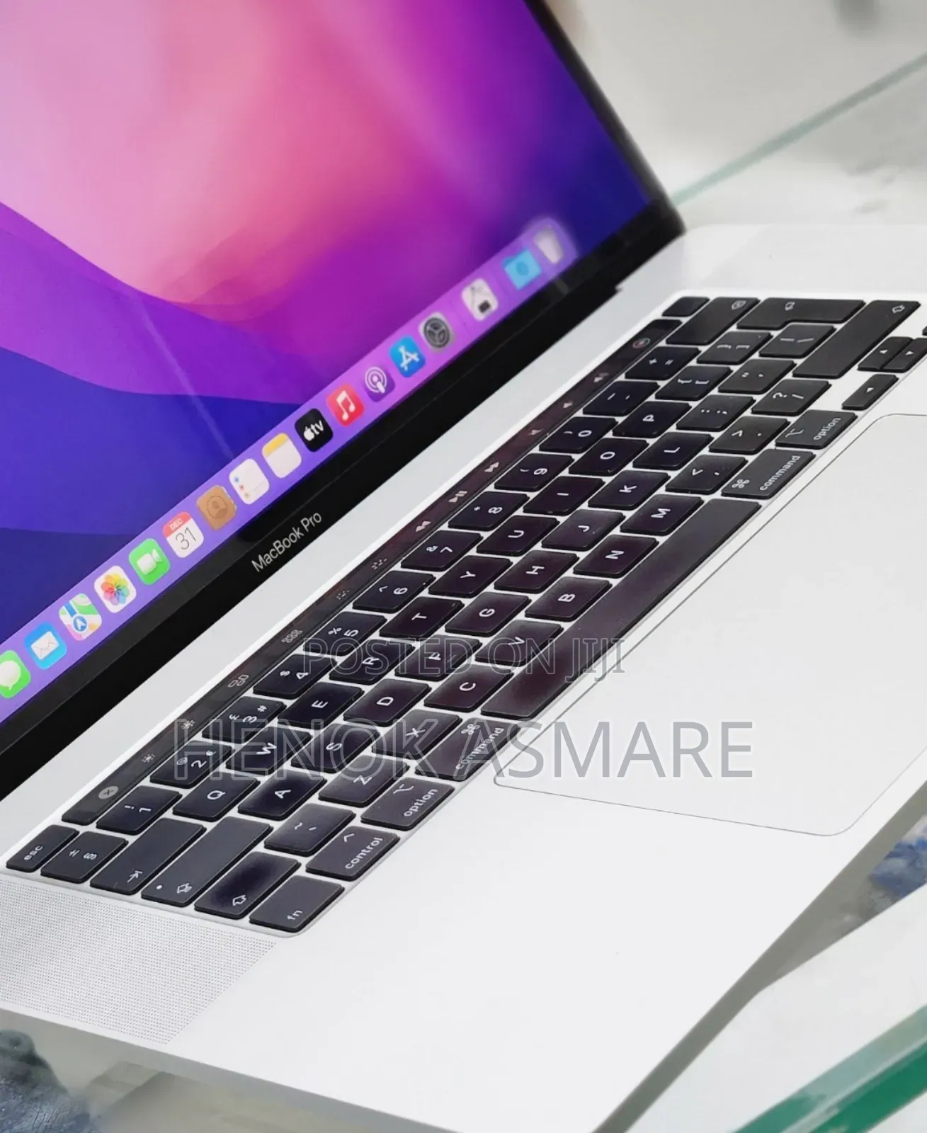 New Laptop Apple MacBook Pro 2019 16GB Intel Core I7 SSD 512GB