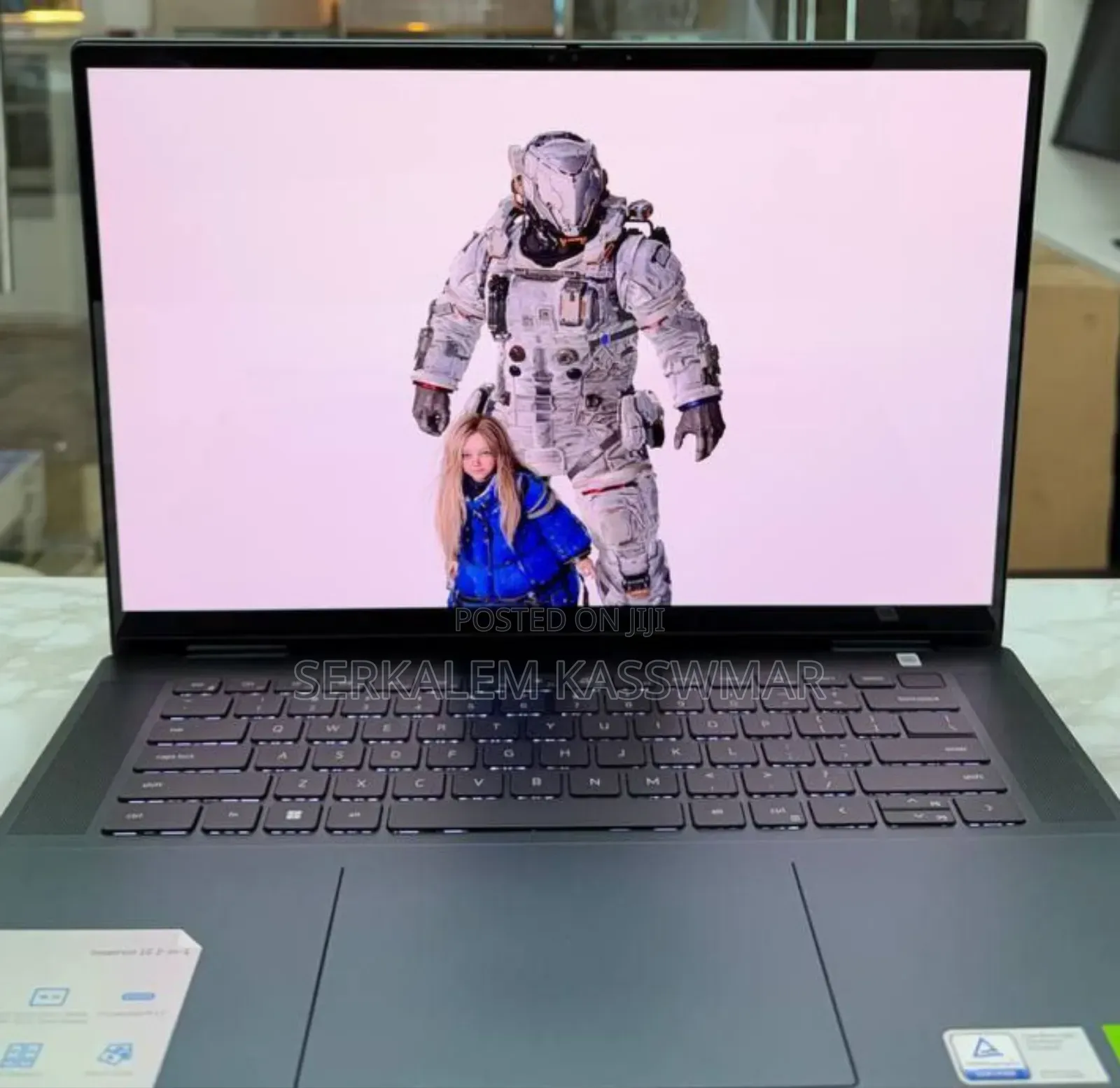 New Laptop Dell Inspiron 16 5620 16GB Intel Core I7 SSD 512GB