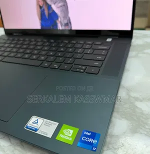New Laptop Dell Inspiron 16 5620 16GB Intel Core I7 SSD 512GB