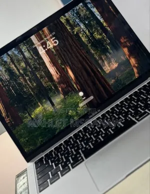 New Laptop Apple MacBook Pro M1 8GB Apple M1 SSD 256GB