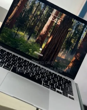 New Laptop Apple MacBook Pro M1 8GB Apple M1 SSD 256GB