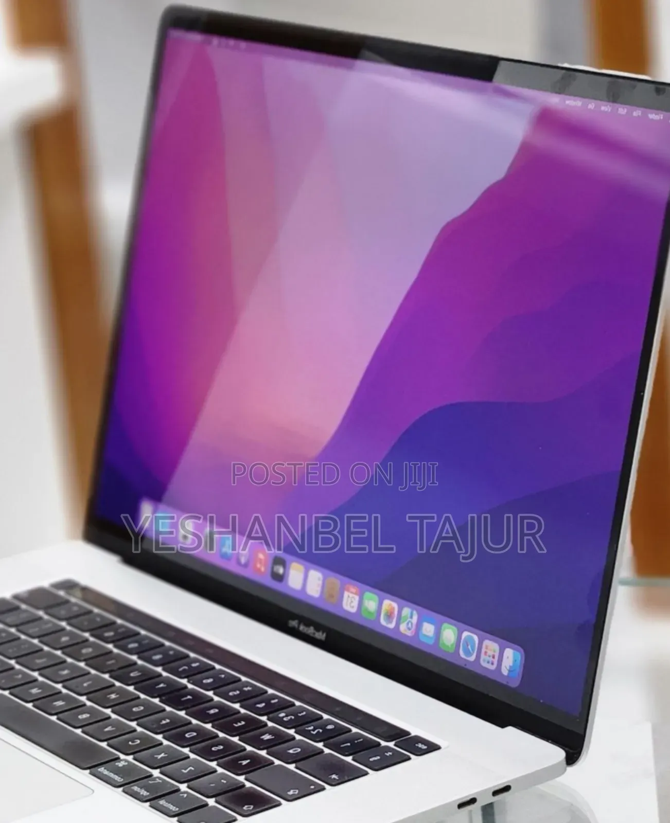 New Laptop Apple MacBook Pro 2019 16GB Intel Core I7 SSD 512GB