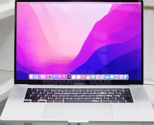 New Laptop Apple MacBook Pro 2019 16GB Intel Core I7 SSD 512GB