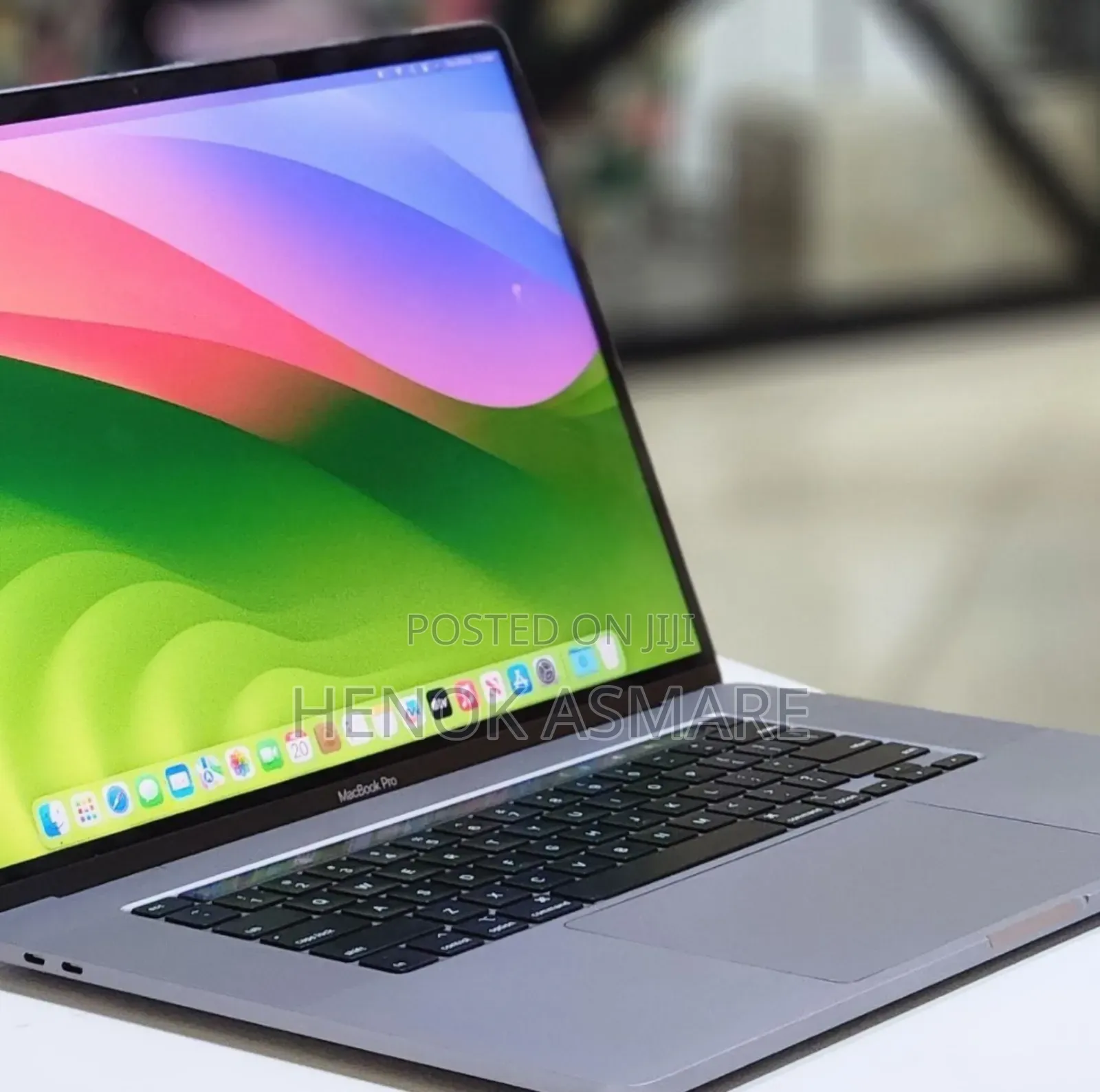 New Laptop Apple MacBook Pro 2019 32GB Intel Core I9 SSD 2T