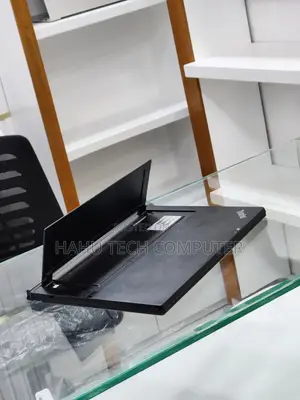 New Laptop Lenovo ThinkPad X1 8GB Intel Core I5 SSD 256GB