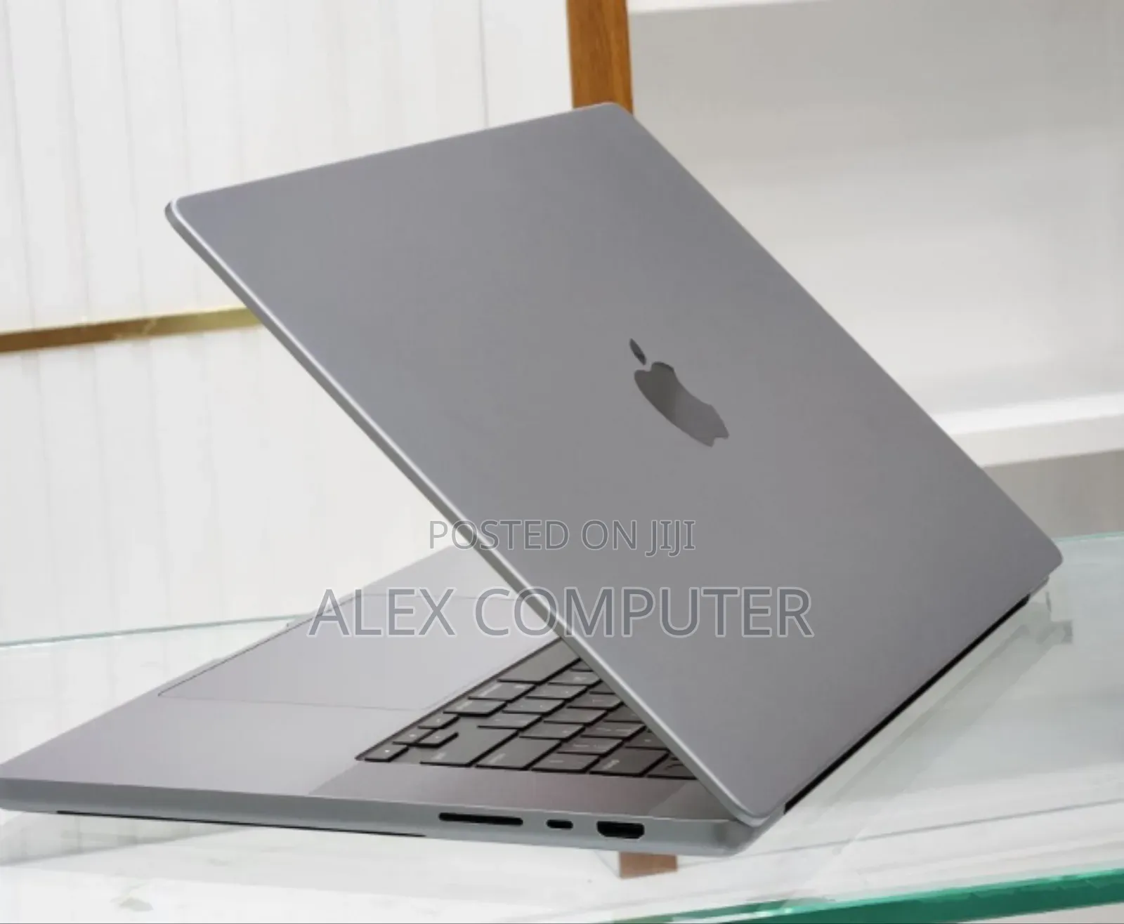 New Laptop Apple MacBook Pro 2019 32GB Intel Core I9 SSD 2T