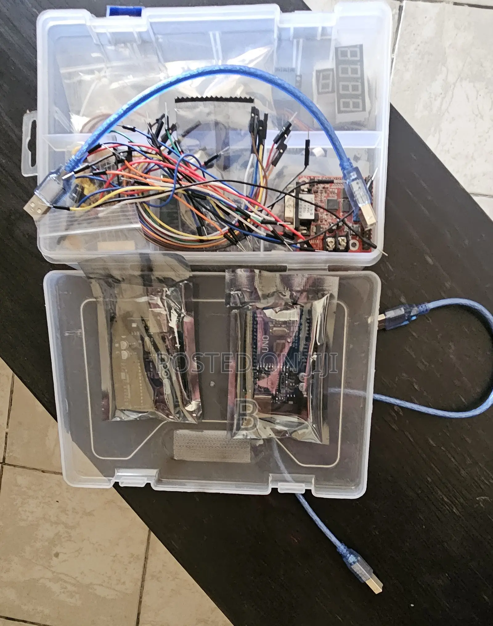 Arduino Kit and Arduino Uno