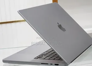 New Laptop Apple MacBook Pro 2019 16GB Intel Core I7 SSD 1T