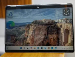 New Laptop HP OmniBook 5 Flip 16GB Intel Core I7 SSD 512GB