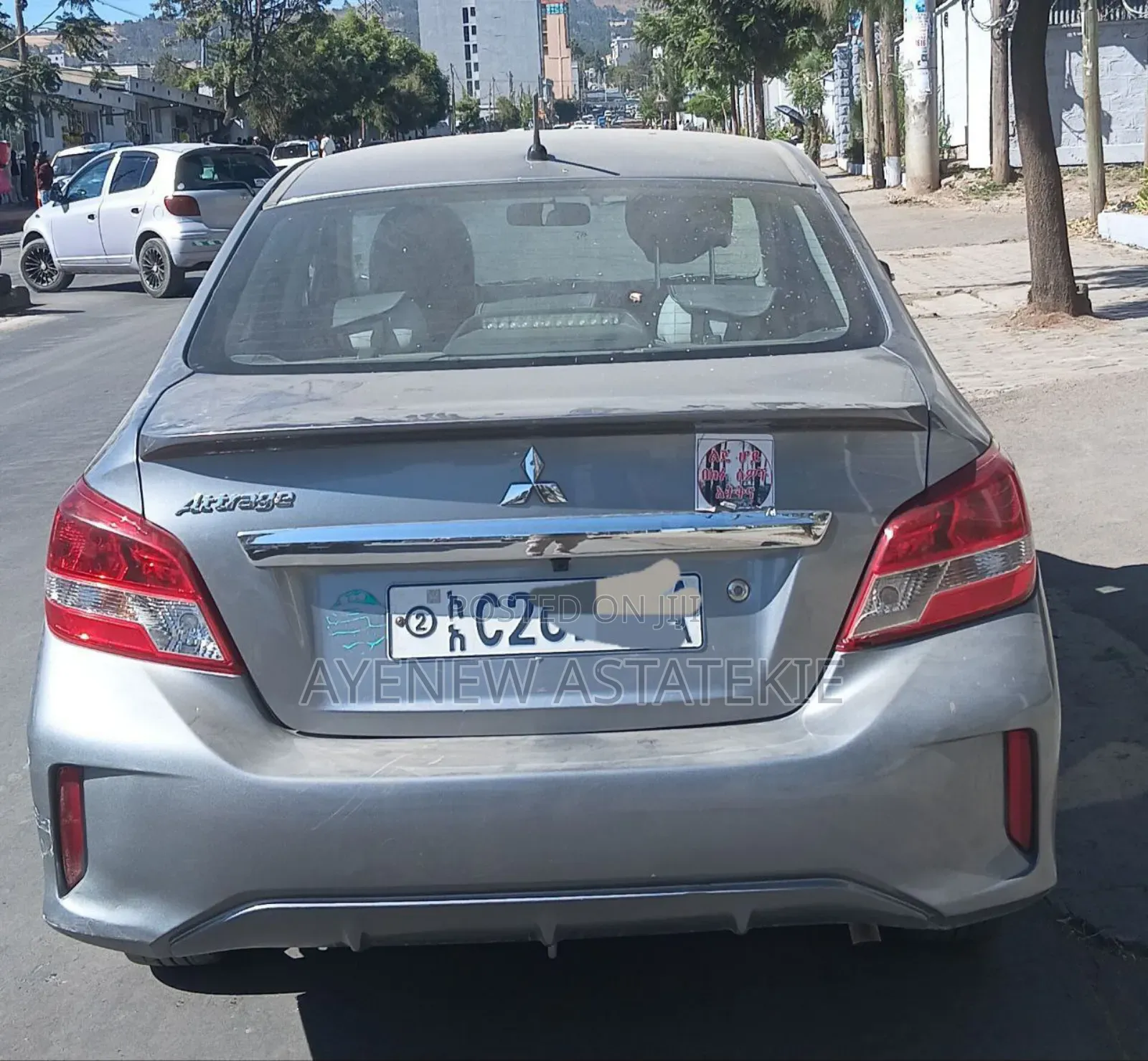 Mitsubishi Attrage 2022 Silver