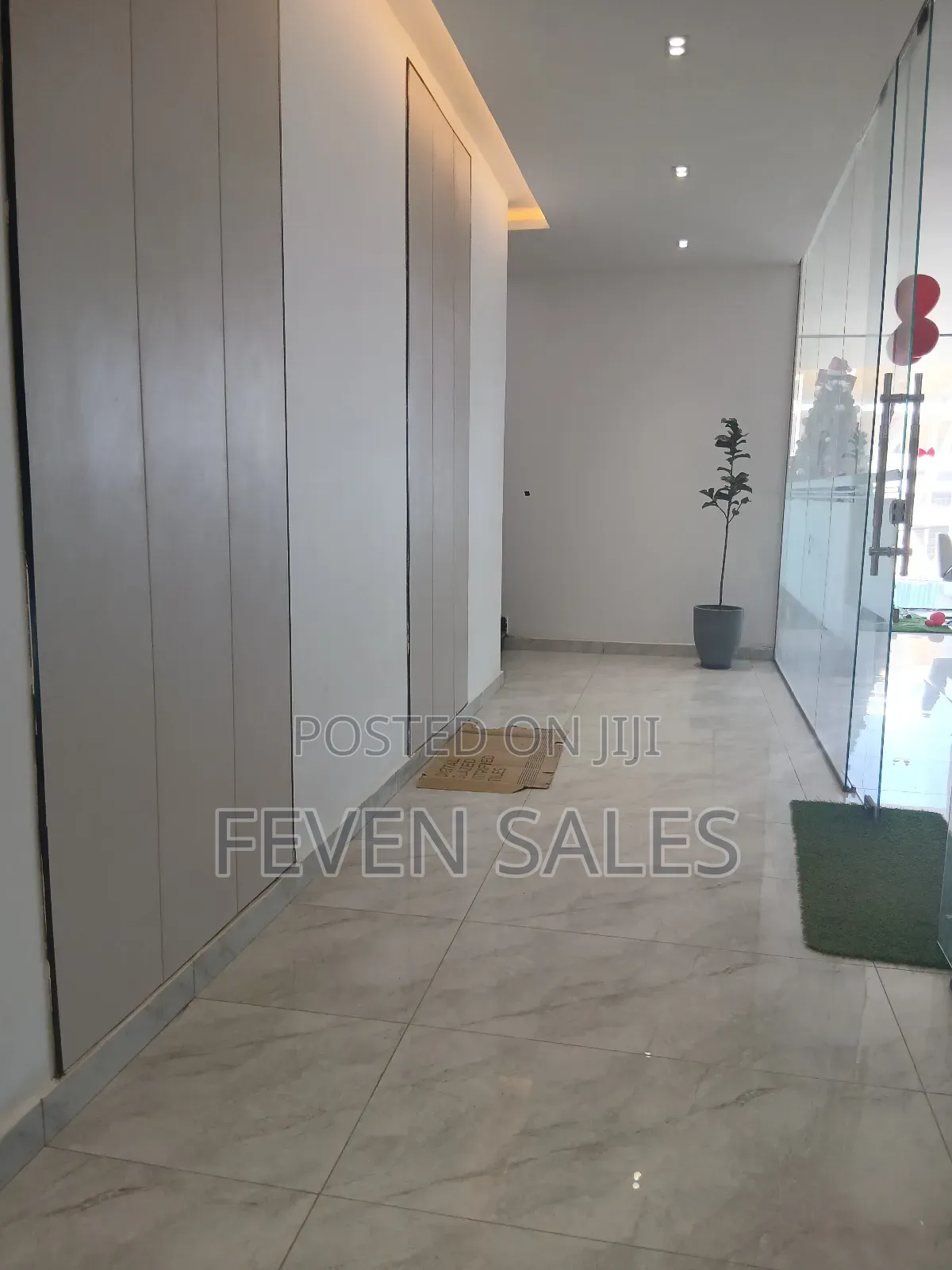 የተወሰኑ ሱቆች ብቻ ቀርተዉናል