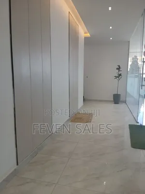 የተወሰኑ ሱቆች ብቻ ቀርተዉናል