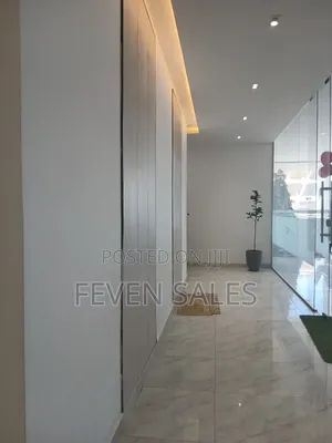 የተወሰኑ ሱቆች ብቻ ቀርተዉናል