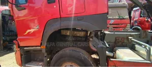 2016 ሞዴል ሲኖ ገልባጭ ባንክ:1 ሚሊየን አለበት