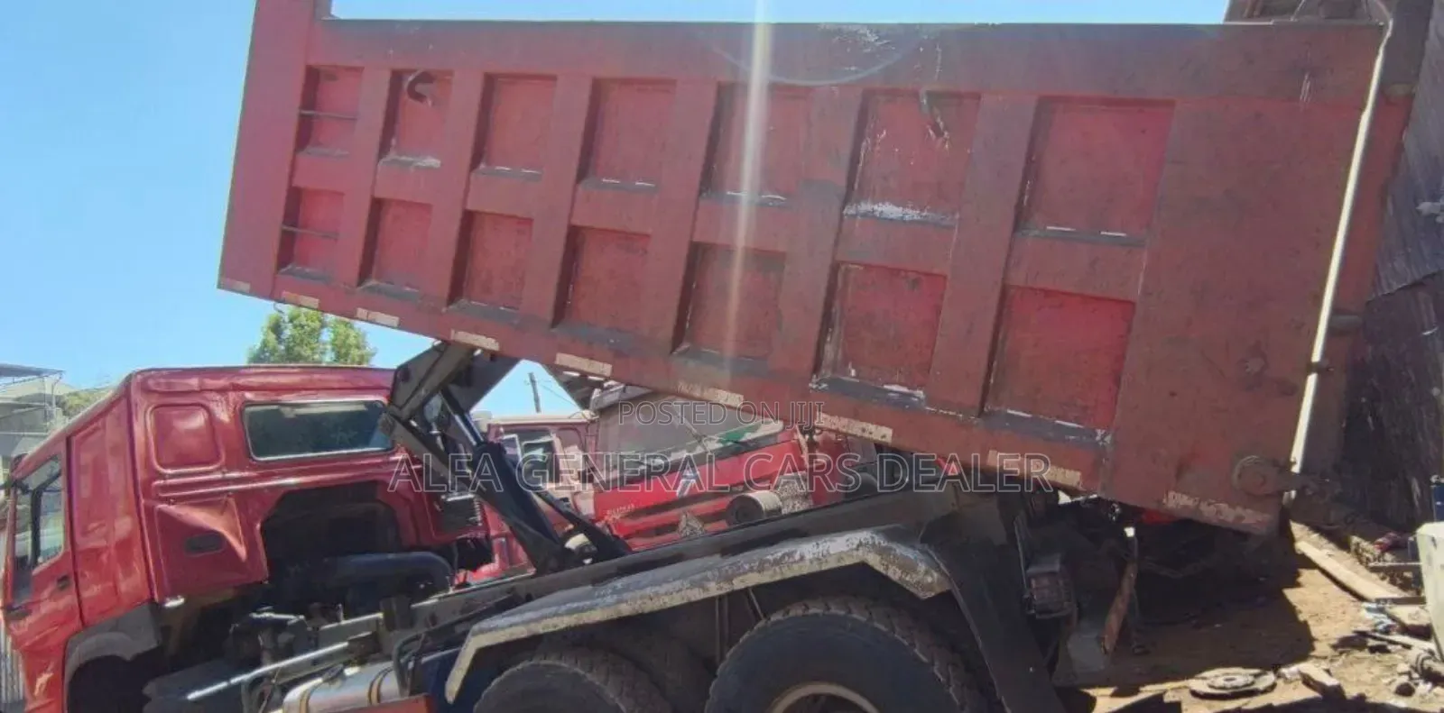 2016 ሞዴል ሲኖ ገልባጭ ባንክ:1 ሚሊየን አለበት