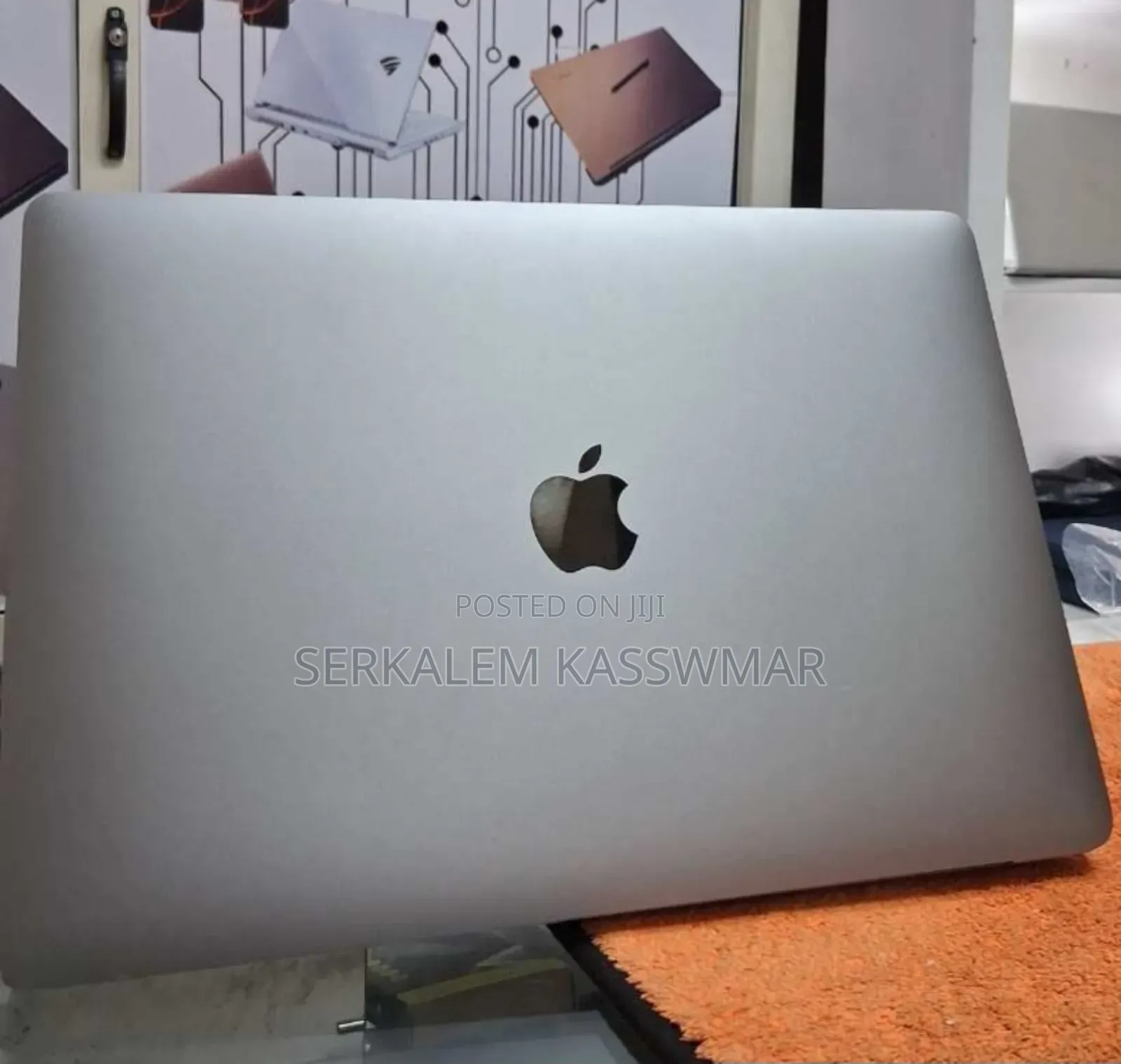 New Laptop Apple MacBook Air 2020 M1 8GB Apple M1 SSD 256GB