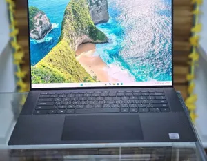 New Laptop Dell XPS 15 16GB Intel Core I7 SSD 512GB