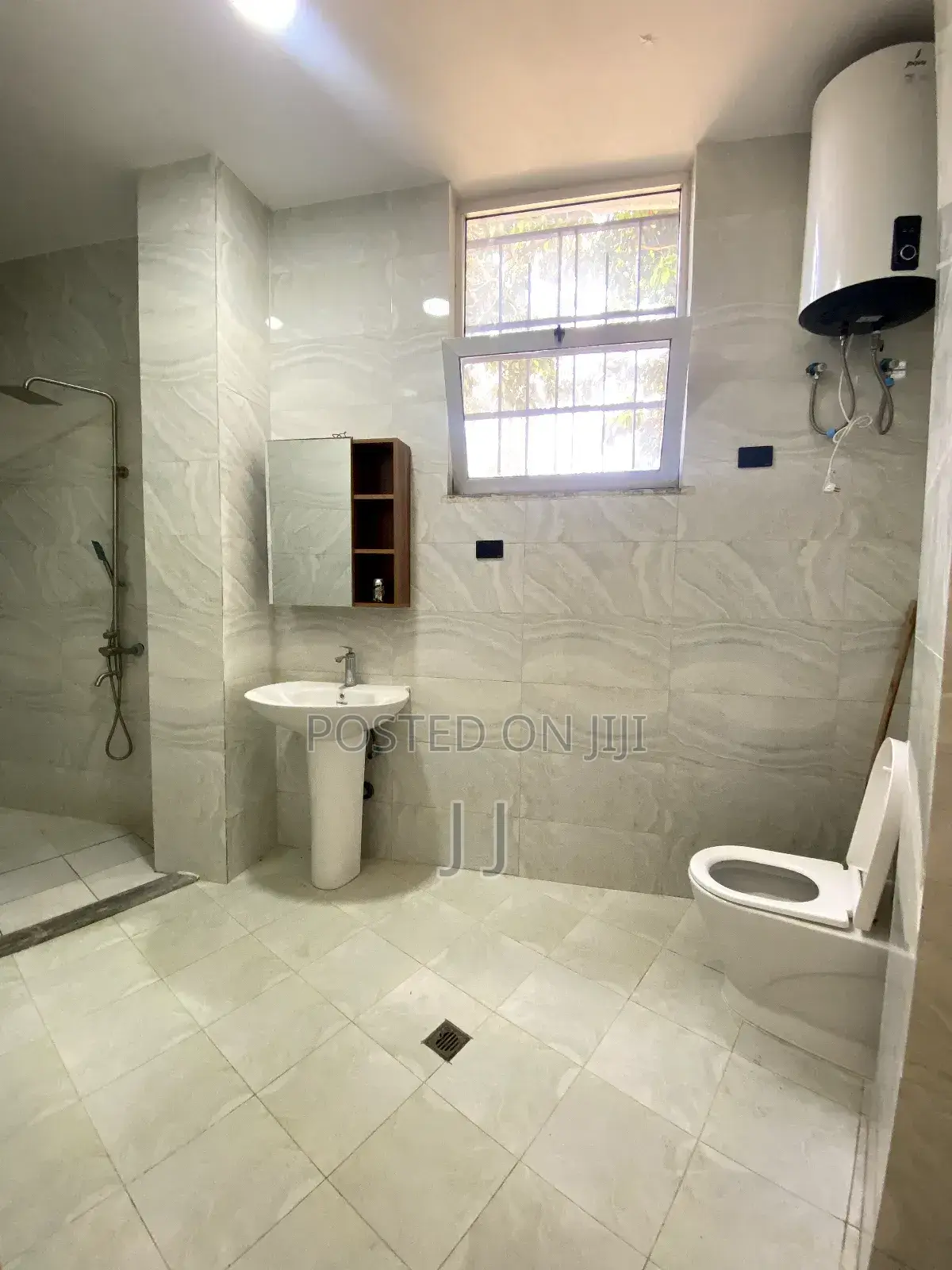 Furnished 3bdrm Apartment in Kirkos for rent