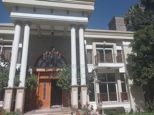 8bdrm Villa in Bole for rent