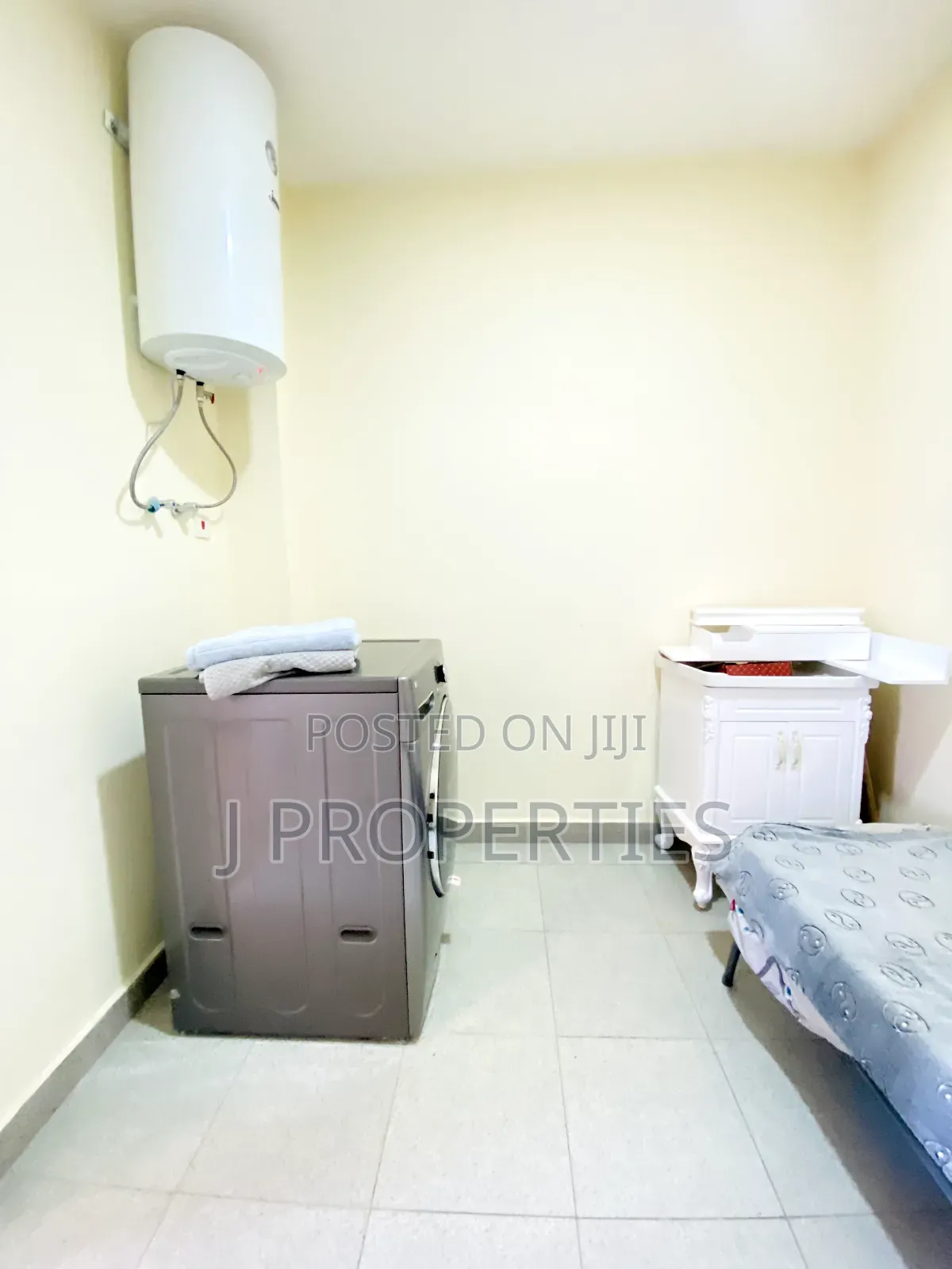Furnished 3bdrm Apartment in Bole for rent