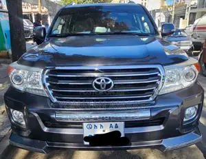 Toyota Land Cruiser 2015 Gray