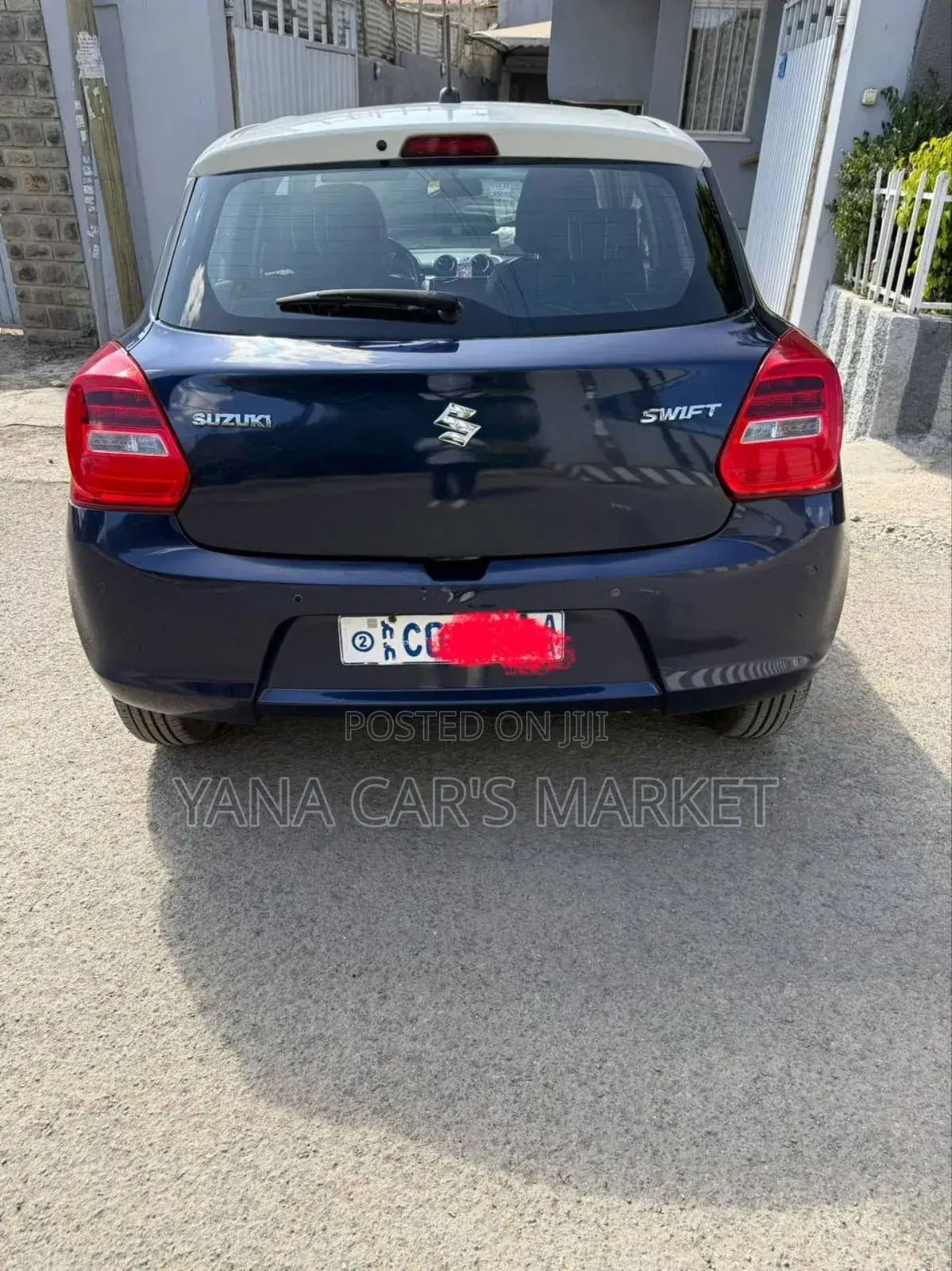 Suzuki Swift 2022 Blue