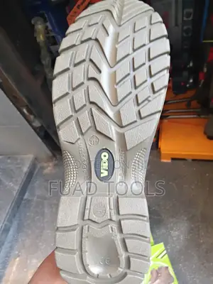 Vido Safety Shoes