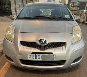 Toyota Yaris 2009 Silver
