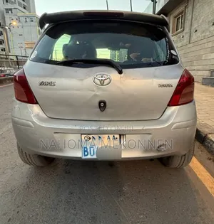 Toyota Yaris 2009 Silver