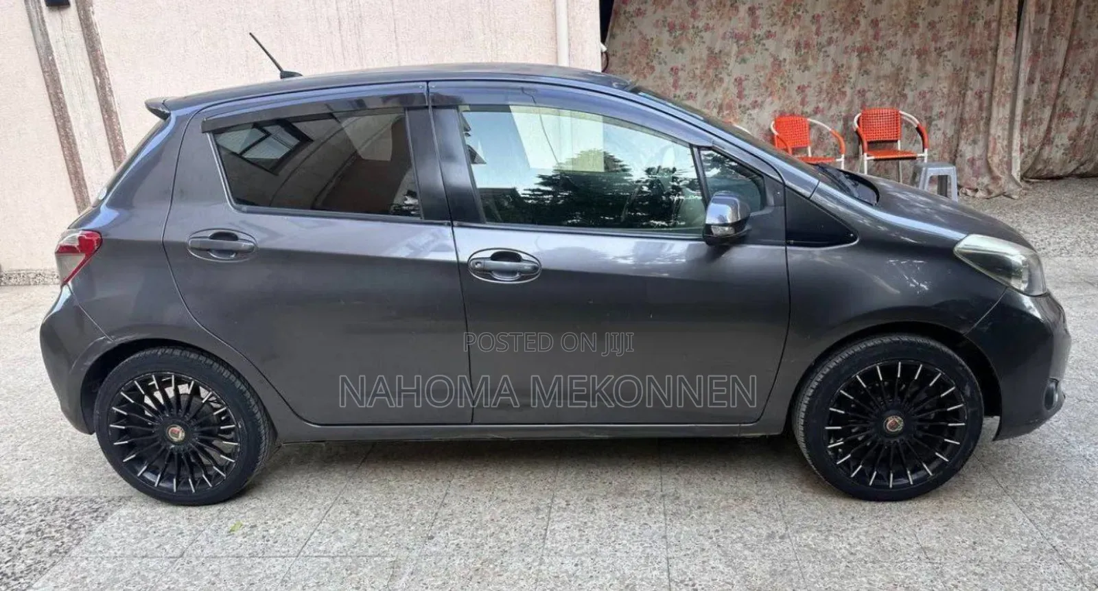 Toyota Yaris 2012 Gray