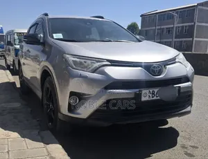 Toyota RAV4 2018 Silver