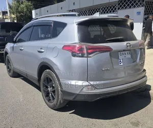 Toyota RAV4 2018 Silver