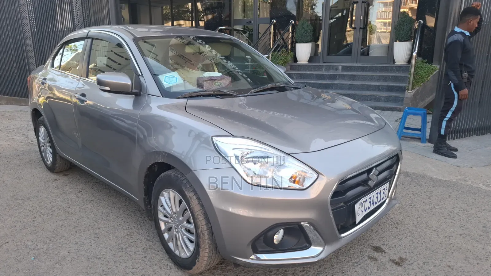 Suzuki Dzire 2023 Silver