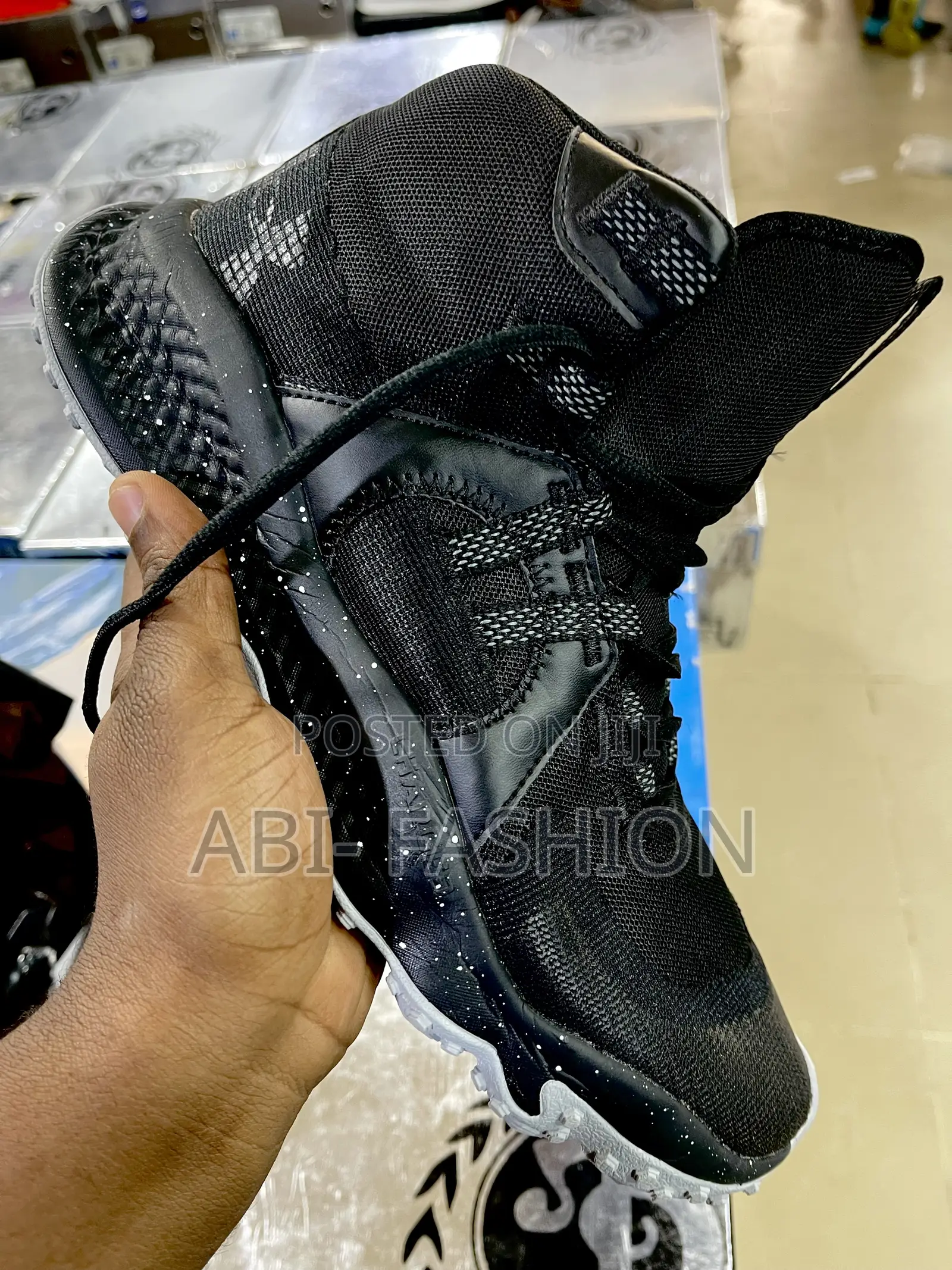 Under Armour Black Cat