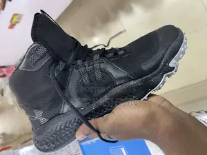 Under Armour Black Cat