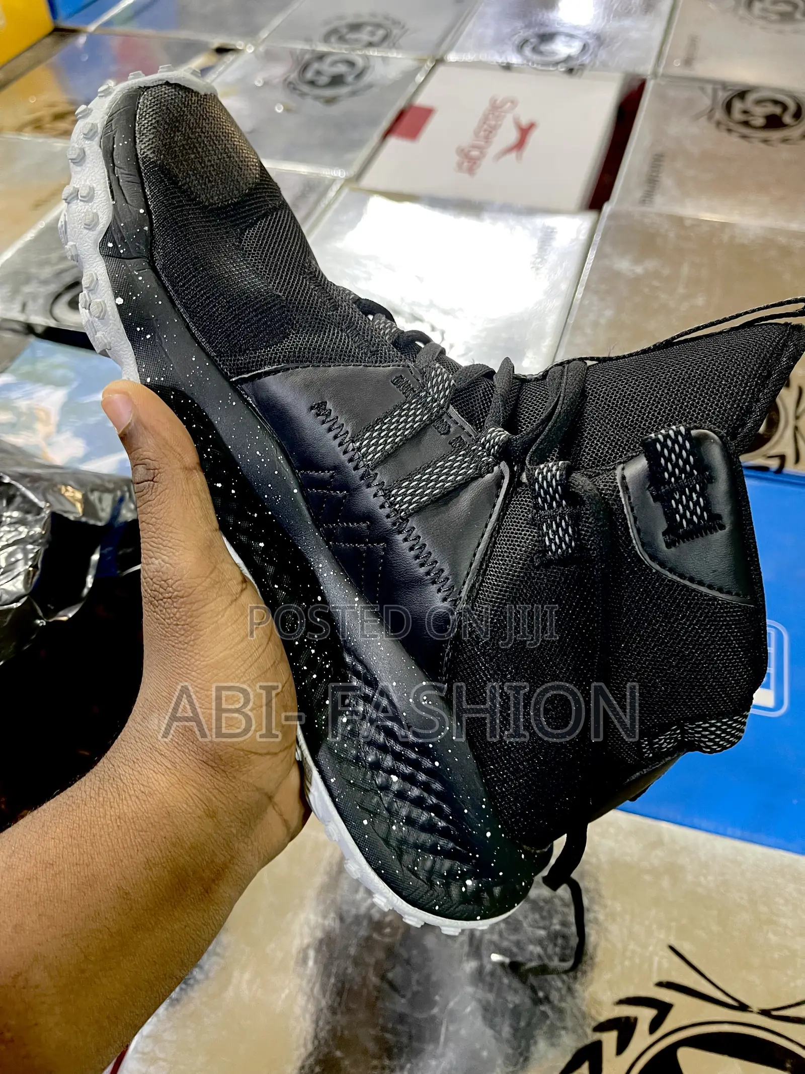 Under Armour Boots Mens Shoe Black