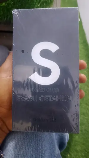 New Samsung Galaxy S22 5G 256 GB White