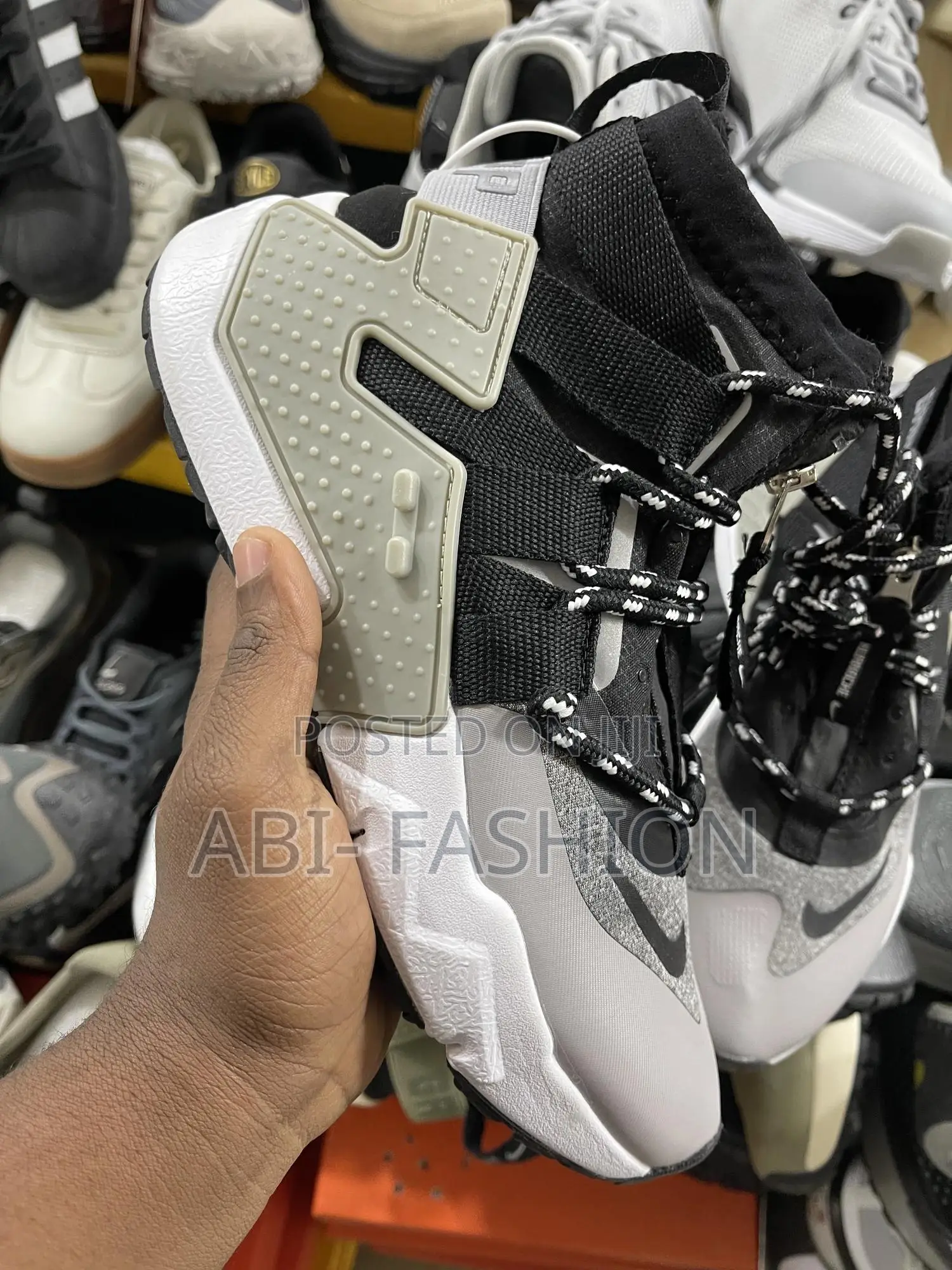 Nike Grip Mens Grey X Black