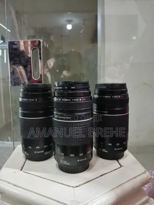 75-300 Zoom Lens