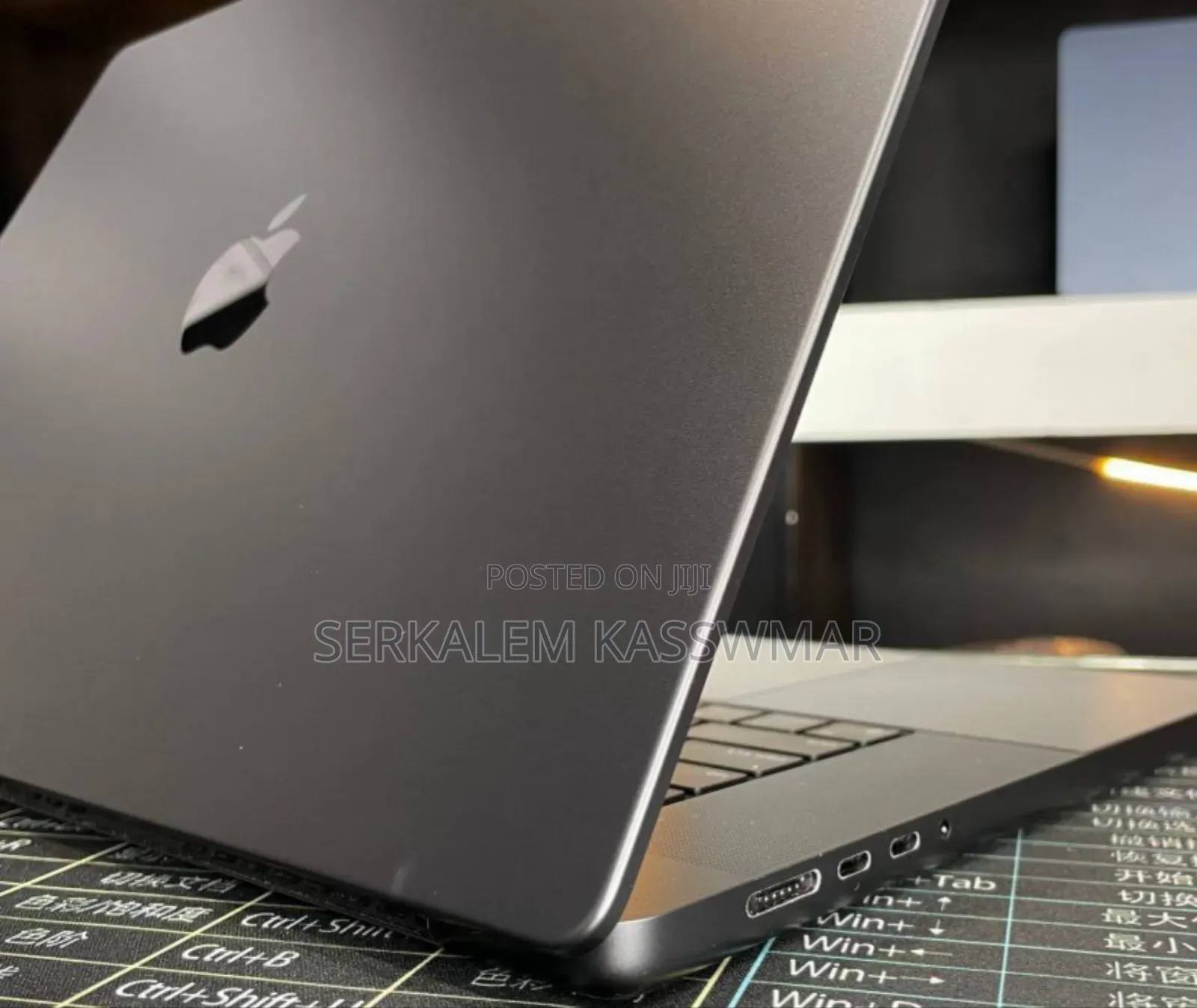 New Laptop Apple MacBook Pro 48GB Apple M4 SSD 2T