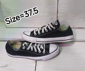 ንፁህ Uk ቦንዳ ጫማዎች