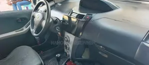 Toyota Yaris 2007 Gray