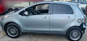 Toyota Yaris 2007 Gray