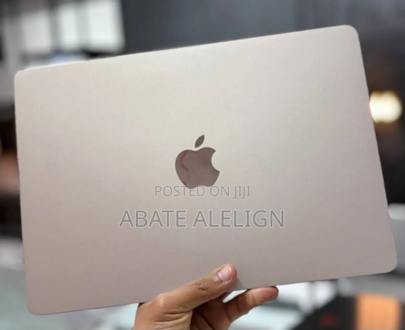 New Laptop Apple MacBook Air 2025 M4 13-Inch 16GB Apple M4 SSD 256GB